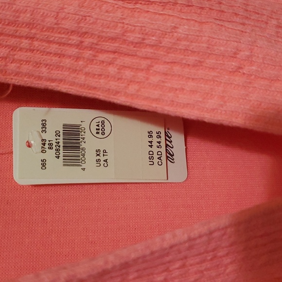 NWT Aerie short sleeve sweater with matching sweater skirt. - Picture 2 of 4